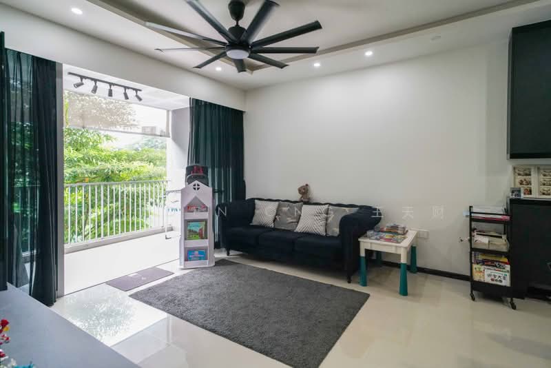 The Visionaire, 174 Canberra Drive, 4 Bedrooms, 1,141 sqft, Executive Condominium For Sale, by Kaeden Ong 王天财, 500214551 - Living Room - PropertyGuru.com.sg