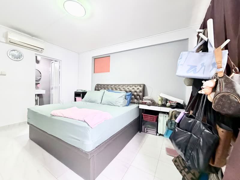 227 Simei Street 4, 227 Simei Street 4, 3 Bedrooms, 1,119 sqft, HDB Flat For Sale, by Nona Kirana, 500214553 - Bedroom - PropertyGuru.com.sg
