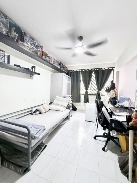 227 Simei Street 4, 227 Simei Street 4, 3 Bedrooms, 1,119 sqft, HDB Flat For Sale, by Nona Kirana, 500214553 - Bedroom - PropertyGuru.com.sg
