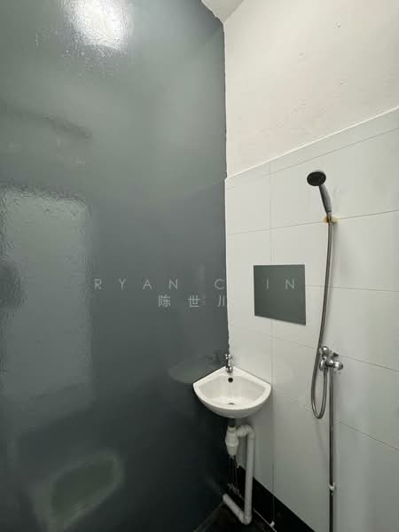 1020 sembawang road, sembawang road, Sembawang / Yishun, 328 sqft, Office For Rent, by Ryan Chin 陈世川, 500214555 - Bathroom - CommercialGuru.com.sg