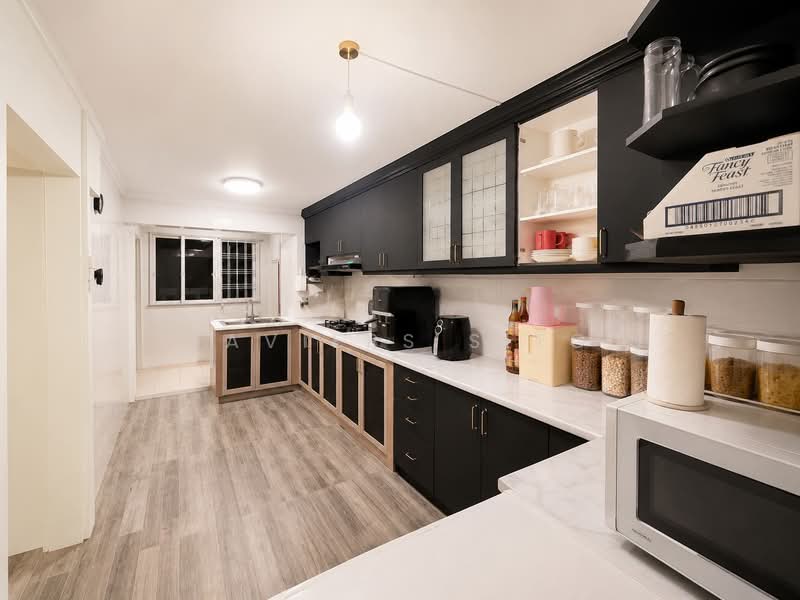847 Woodlands Street 82, 847 Woodlands Street 82, 5 Bedrooms, 1,894 sqft, HDB Flat For Sale, by Javiers Sito, 500214556 - Kitchen - PropertyGuru.com.sg