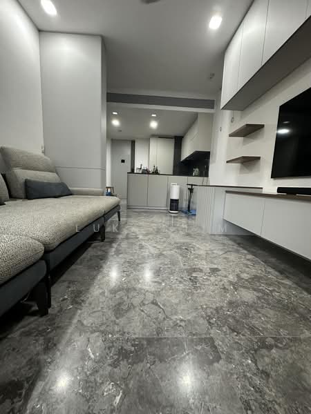 Riviere, 3 Jiak Kim Street, 2 Bedrooms, 818 sqft, Condominium For Rent, by Lukas Lim, 500214560 - Living Room - PropertyGuru.com.sg