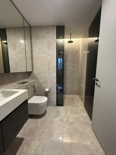 Riviere, 3 Jiak Kim Street, 2 Bedrooms, 818 sqft, Condominium For Rent, by Lukas Lim, 500214560 - Bathroom - PropertyGuru.com.sg