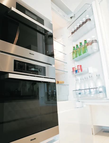 Residences @ Emerald Hill, 119 Emerald Hill Road, 3 Bedrooms, 1,657 sqft, Condominium For Sale, by Benjamin Chew, 500214567 - Kitchen - PropertyGuru.com.sg
