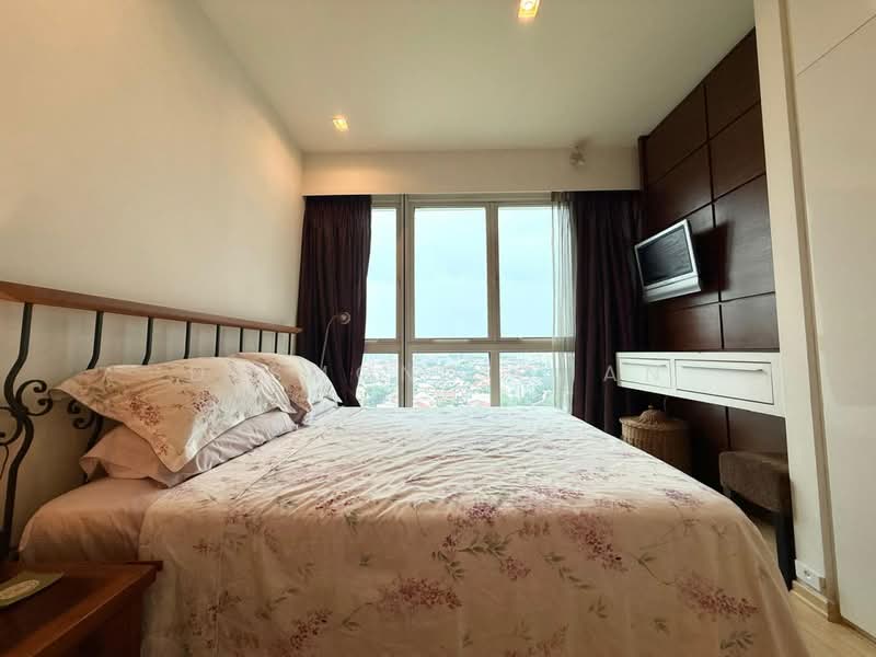 Goldenhill Park Condo, 62 Mei Hwan Drive, 3 Bedrooms, 1,313 sqft, Condominium For Sale, by Desmond Chan, 500214578 - Bedroom - PropertyGuru.com.sg