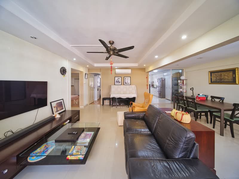 205 Serangoon Central, 205 Serangoon Central, 3 Bedrooms, 1,313 sqft, HDB Flat For Sale, by Nigel Lee, 500214579 - Living Room - PropertyGuru.com.sg