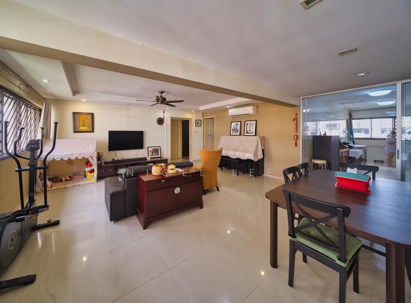 205 Serangoon Central, 205 Serangoon Central, 3 Bedrooms, 1,313 sqft, HDB Flat For Sale, by Nigel Lee, 500214579 - Living Room - PropertyGuru.com.sg