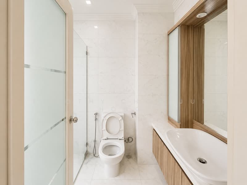 Canberlin Apartments, 60 Lorong 16 Geylang, 3 Bedrooms, 1,259 sqft, Condominium For Sale, by Timothy Choo Jun Hong, 500214580 - Bathroom - PropertyGuru.com.sg
