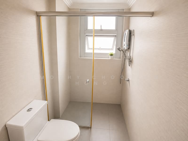 Canberlin Apartments, 60 Lorong 16 Geylang, 3 Bedrooms, 1,259 sqft, Condominium For Sale, by Timothy Choo Jun Hong, 500214580 - Bathroom - PropertyGuru.com.sg