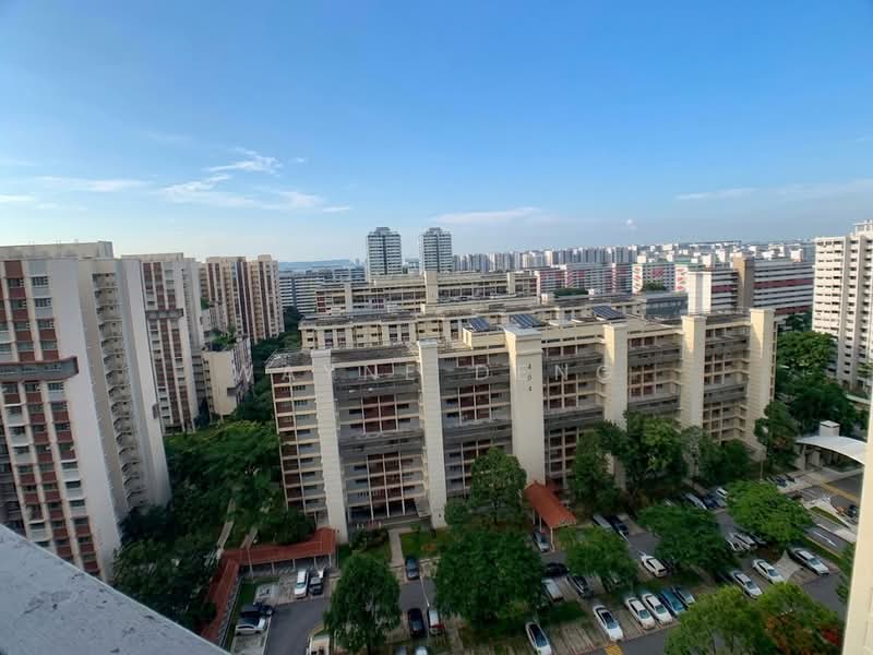 407 Bedok North Avenue 3, 407 Bedok North Avenue 3, Room Rental, 120 sqft, HDB Flat For Rent, by Wayne Deng, 500214582 - Exterior - PropertyGuru.com.sg
