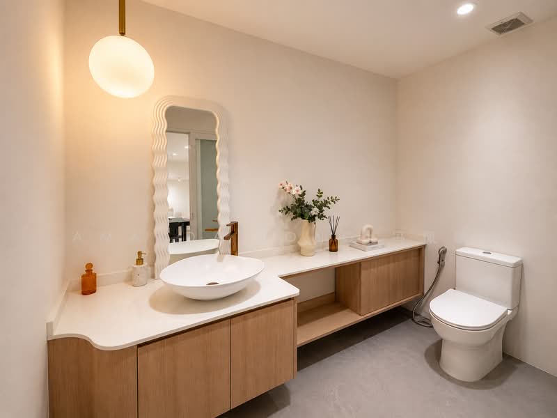Cheap B1 Industrial Unit for Rent in Bukit Batok, , 2,411 sqft, Light Industrial (B1) For Rent, by Amanda Fong 冯佩璇, 500214583 - Bathroom - CommercialGuru.com.sg