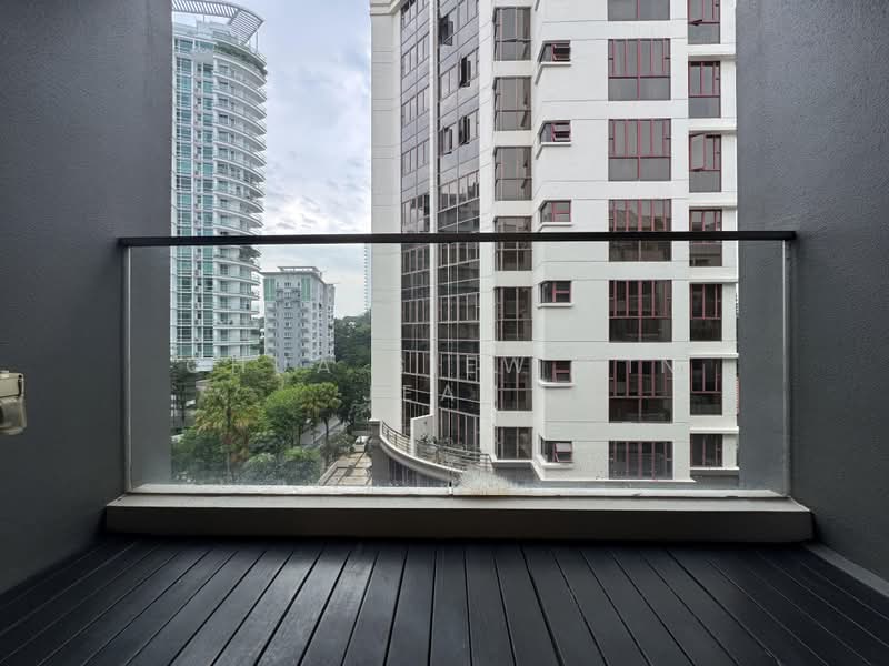 RV Edge, 2 Shanghai Road, 1 Bedroom, 420 sqft, Condominium For Rent, by Chua Siew Hin Jean, 500214614 - Balcony - PropertyGuru.com.sg