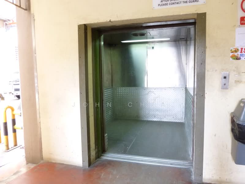 Tong Lee Building, 35 Kallang Pudding Road, 888 sqft, Light Industrial (B1) For Rent, by John Chia, 500214640 - Interior - CommercialGuru.com.sg