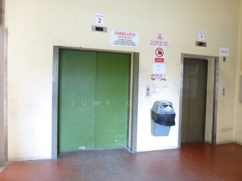 Tong Lee Building, 35 Kallang Pudding Road, 1,038 sqft, Light Industrial (B1) For Rent, by John Chia, 500214647 - Corridor - CommercialGuru.com.sg