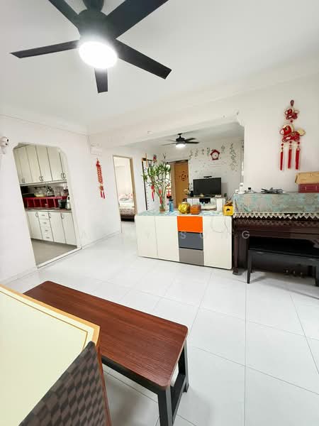 748 Pasir Ris Street 71, 748 Pasir Ris Street 71, 4 Bedrooms, 1,367 sqft, HDB Flat For Sale, by Sammy Song, 500214653 - Living Room - PropertyGuru.com.sg