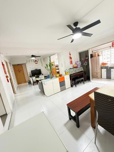 748 Pasir Ris Street 71, 748 Pasir Ris Street 71, 4 Bedrooms, 1,367 sqft, HDB Flat For Sale, by Sammy Song, 500214653 - Living Room - PropertyGuru.com.sg