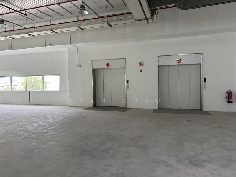 Air Con | Loading Bays | 3.6m Clear @ Changi, Changi, 33,000 sqft, Warehouse For Rent, by Ryan Chau, 500214657 - Interior - CommercialGuru.com.sg