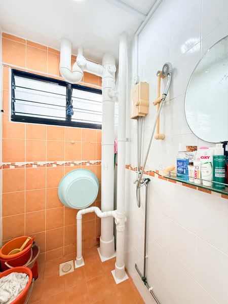 535 Bedok North Street 3, 535 Bedok North Street 3, 2 Bedrooms, 646 sqft, HDB Flat For Sale, by Nadiah Nasir, 500214660 - Bathroom - PropertyGuru.com.sg
