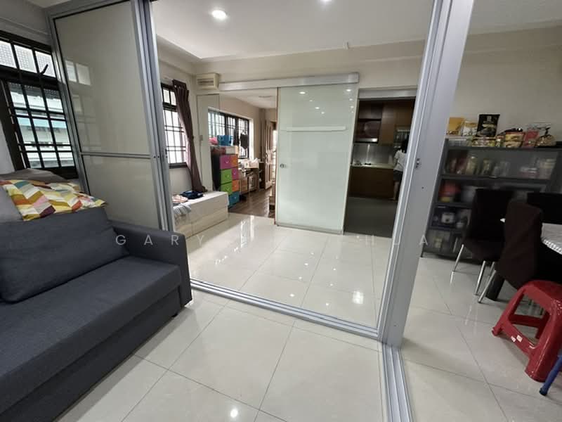 288B Jurong East Street 21, 288B Jurong East Street 21, 4 Bedrooms, 1,313 sqft, HDB Flat For Sale, by Gary H S Chua, 500214676 - Living Room - PropertyGuru.com.sg