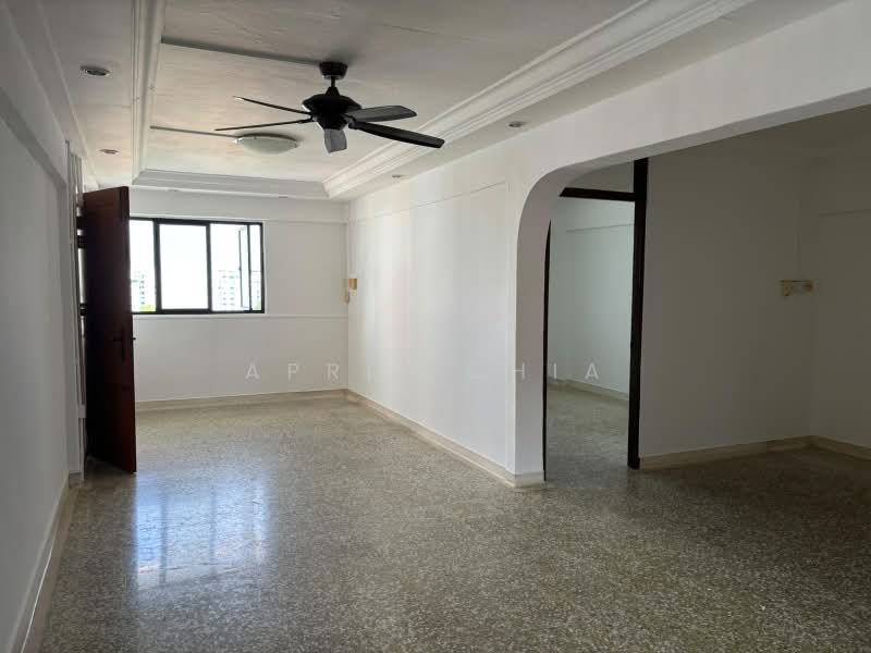 119 Ang Mo Kio ave 3, Ang Mo Kio Avenue 3, 2 Bedrooms, 721 sqft, HDB Flat For Sale, by April Chia, 500214682 - Living Room - PropertyGuru.com.sg