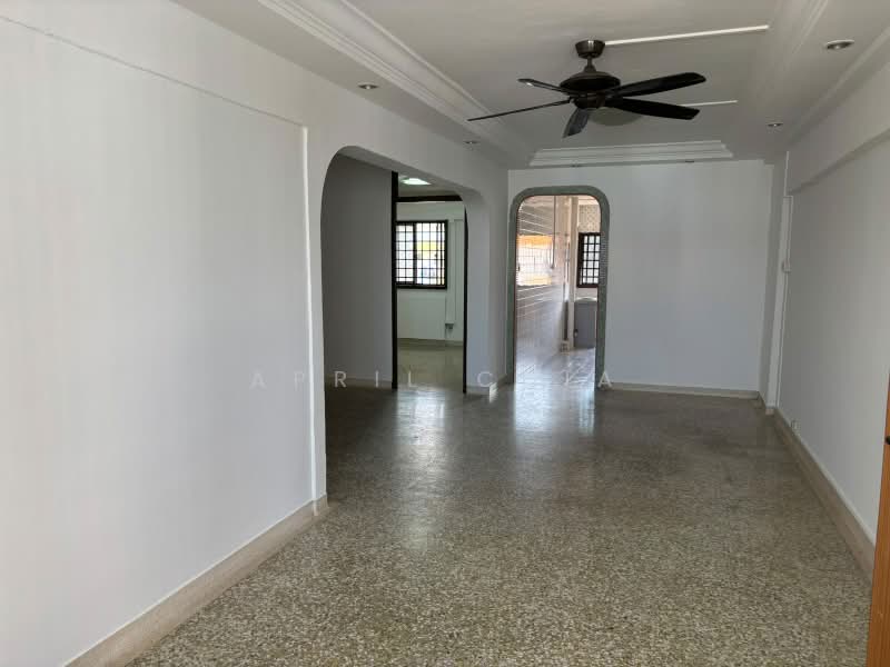 119 Ang Mo Kio ave 3, Ang Mo Kio Avenue 3, 2 Bedrooms, 721 sqft, HDB Flat For Sale, by April Chia, 500214682 - Living Room - PropertyGuru.com.sg