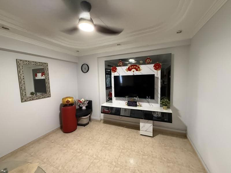 425 Woodlands Street 41, 425 Woodlands Street 41, Admiralty / Woodlands, Room Rental, 110 sqft, HDB Flat For Rent, by Mark Tan, 500214691 - Living Room - PropertyGuru.com.sg