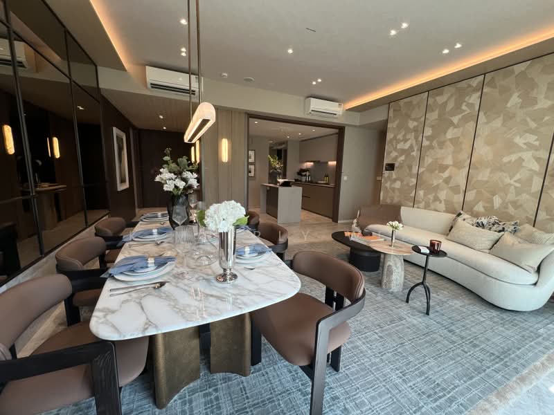Dunearn House, 762 Dunearn Road, 4 Bedrooms, 1,184 sqft, Condominium For Sale, by Kimberly Wee, 500214724 - Dining Room - PropertyGuru.com.sg