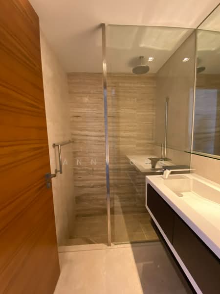 Altez, 16 Enggor Street, 2 Bedrooms, 1,109 sqft, Condominium For Sale, by Fanny Ong, 500214733 - Master Bathroom - PropertyGuru.com.sg