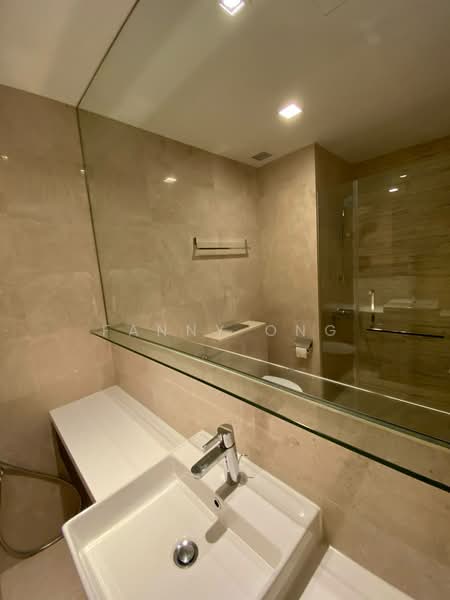 Altez, 16 Enggor Street, 2 Bedrooms, 1,109 sqft, Condominium For Sale, by Fanny Ong, 500214733 - Bathroom - PropertyGuru.com.sg