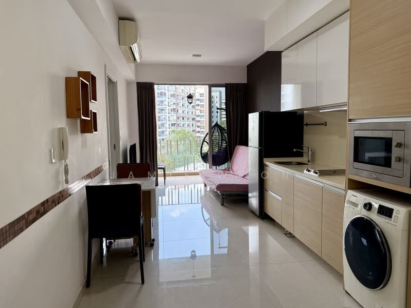 Sea Esta, 20 Pasir Ris Link, 1 Bedroom, 517 sqft, Condominium For Sale, by Jamie Woon, 500214755 - Living Room - PropertyGuru.com.sg