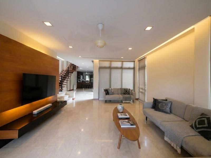 ⭐Possibly The BEST BUY✅$7.xM for 3680sqft FREEHOLD Semi-D, NO West Sun | 4 Rooms ensuite | Pool | 2 Cars, 5 Bedrooms, 3,800 sqft, Semi-Detached House For Sale, by Melvin Ng, 500214756 - Living Room - PropertyGuru.com.sg