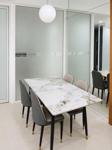 Pavilion 11, 23 Akyab Road, 2 Bedrooms, 958 sqft, Condominium For Rent, by Edwin Chua, 500214763 - Dining Room - PropertyGuru.com.sg