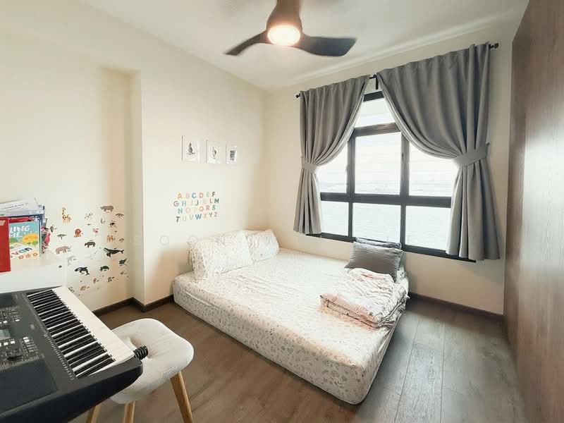 420A Northshore Drive, 420A Northshore Drive, 3 Bedrooms, 1,012 sqft, HDB Flat For Sale, by Soon Wei Jie, 500214770 - Bedroom - PropertyGuru.com.sg