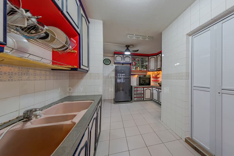 759 Choa Chu Kang North 5, 759 Choa Chu Kang North 5, 4 Bedrooms, 1,572 sqft, HDB Flat For Sale, by Joy Shi 施谨婉, 500214779 - Kitchen - PropertyGuru.com.sg
