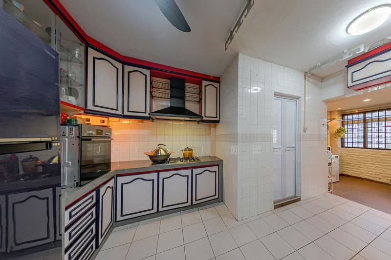 759 Choa Chu Kang North 5, 759 Choa Chu Kang North 5, 4 Bedrooms, 1,572 sqft, HDB Flat For Sale, by Joy Shi 施谨婉, 500214779 - Kitchen - PropertyGuru.com.sg