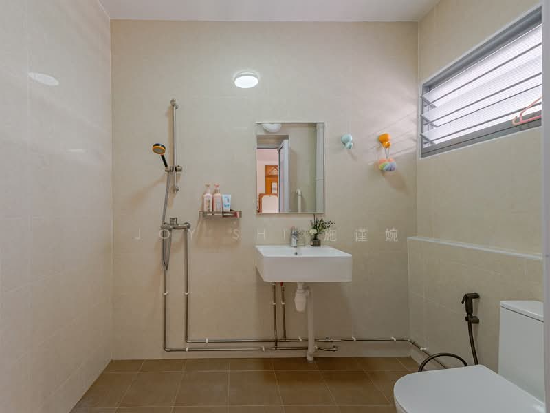 759 Choa Chu Kang North 5, 759 Choa Chu Kang North 5, 4 Bedrooms, 1,572 sqft, HDB Flat For Sale, by Joy Shi 施谨婉, 500214779 - Bathroom - PropertyGuru.com.sg