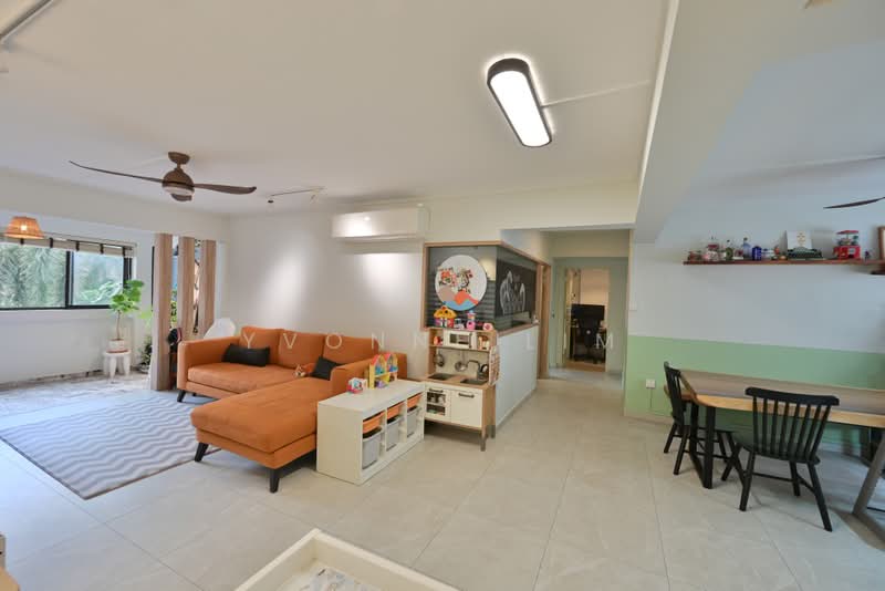 116 Serangoon North Avenue 1, 116 Serangoon North Avenue 1, 3 Bedrooms, 1,301 sqft, HDB Flat For Sale, by Yvonne Lim, 500214780 - Living Room - PropertyGuru.com.sg