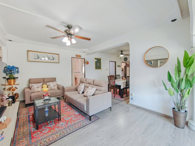 432 Bukit Panjang Ring Road, 432 Bukit Panjang Ring Road, 4 Bedrooms, 1,313 sqft, HDB Flat For Sale, by Irwin Hafiz, 500214783 - Living Room - PropertyGuru.com.sg