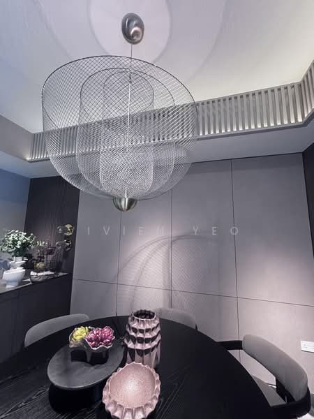 Parksuites, 18 Holland Grove Road, 4 Bedrooms, 3,068 sqft, Condominium For Sale, by Vivien Yeo, 500214786 - Dining Room - PropertyGuru.com.sg
