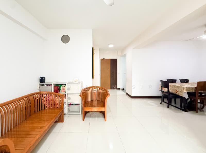 289A Compassvale Crescent, 289A Compassvale Crescent, 3 Bedrooms, 1,033 sqft, HDB Flat For Sale, by Nadiah Nasir, 500214787 - Living Room - PropertyGuru.com.sg