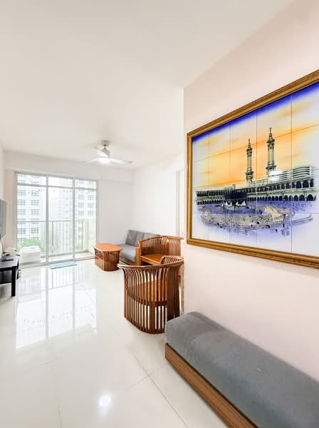 289A Compassvale Crescent, 289A Compassvale Crescent, 3 Bedrooms, 1,033 sqft, HDB Flat For Sale, by Nadiah Nasir, 500214787 - Living Room - PropertyGuru.com.sg