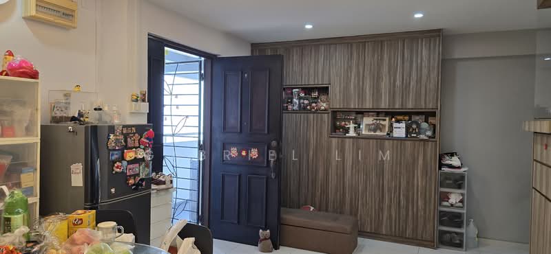 5A Marsiling Drive, 5A Marsiling Drive, 3 Bedrooms, 1,184 sqft, HDB Flat For Sale, by Gabriel Lim, 500214796 - Entrance - PropertyGuru.com.sg