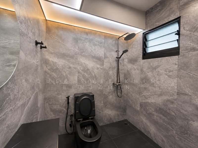 420D Northshore Drive, 420D Northshore Drive, 3 Bedrooms, 1,012 sqft, HDB Flat For Sale, by Quek Swee Khim Benjamin, 500214799 - Bathroom - PropertyGuru.com.sg