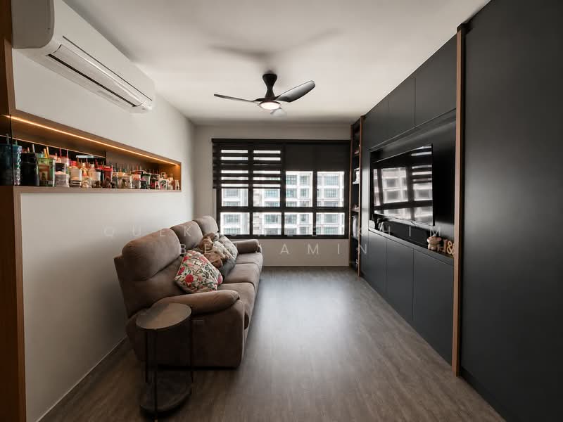 420D Northshore Drive, 420D Northshore Drive, 3 Bedrooms, 1,012 sqft, HDB Flat For Sale, by Quek Swee Khim Benjamin, 500214799 - Living Room - PropertyGuru.com.sg