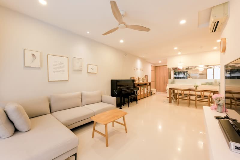 Waterfront Gold, 756 Bedok Reservoir Road, 4 Bedrooms, 1,378 sqft, Condominium For Sale, by Jolin Toh, 500214804 - Living Room - PropertyGuru.com.sg