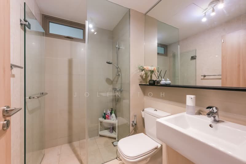 Waterfront Gold, 756 Bedok Reservoir Road, 4 Bedrooms, 1,378 sqft, Condominium For Sale, by Jolin Toh, 500214804 - Bathroom - PropertyGuru.com.sg
