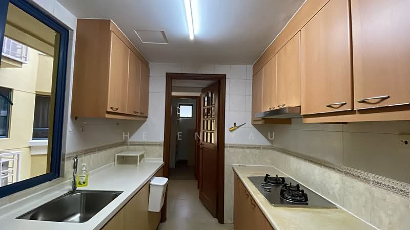 Westcove Condo, 16 West Coast Crescent, 2 Bedrooms, 1,098 sqft, Condominium For Sale, by Helen Yau, 500214841 - Kitchen - PropertyGuru.com.sg