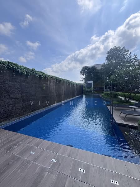 Parksuites, 18 Holland Grove Road, 2 Bedrooms, 786 sqft, Condominium For Sale, by Vivien Yeo, 500214849 - Exterior - PropertyGuru.com.sg