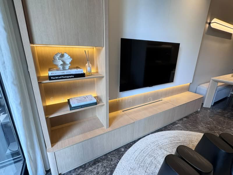 19 Nassim, 19 Nassim Hill, 1 Bedroom, 538 sqft, Condominium For Rent, by Samantha Goh, 500214850 - Living Room - PropertyGuru.com.sg
