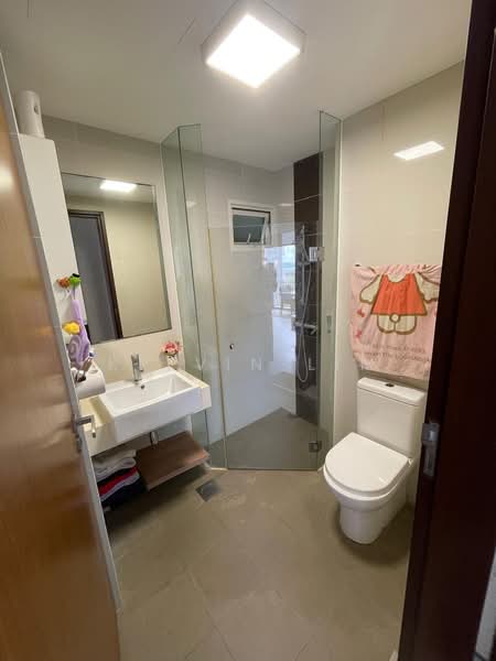 Watercolours, 25 Pasir Ris Link, 2 Bedrooms, 786 sqft, Executive Condominium For Sale, by Kelvin Lim, 500214854 - Bathroom - PropertyGuru.com.sg